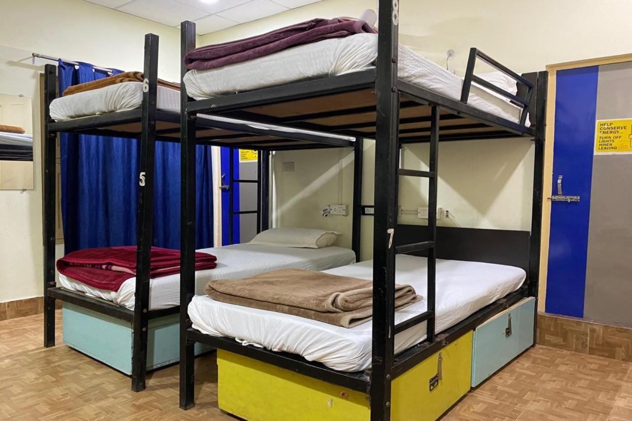 Vagabond Stay Hostel Varanasi Bagian luar foto